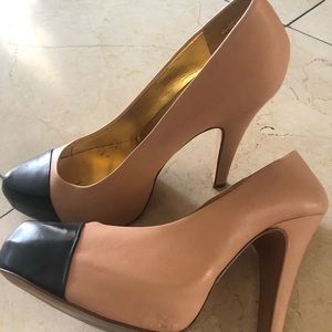 Report Signature Shoes tan and black